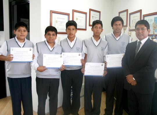 GANADORES DEL II CONCURSO ESCOLAR DE MATEMÁTICA Y RAZONAMIENTO MATEMÁTICO ORGANIZADO POR EL COLEGIO CLARETIANO